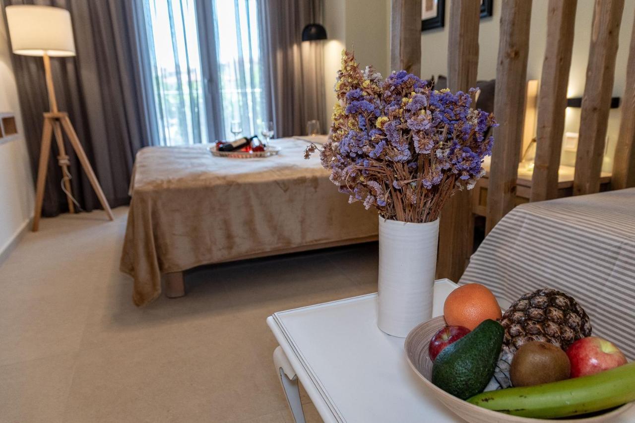 Mageiras Boutique Hotel アフィトス エクステリア 写真